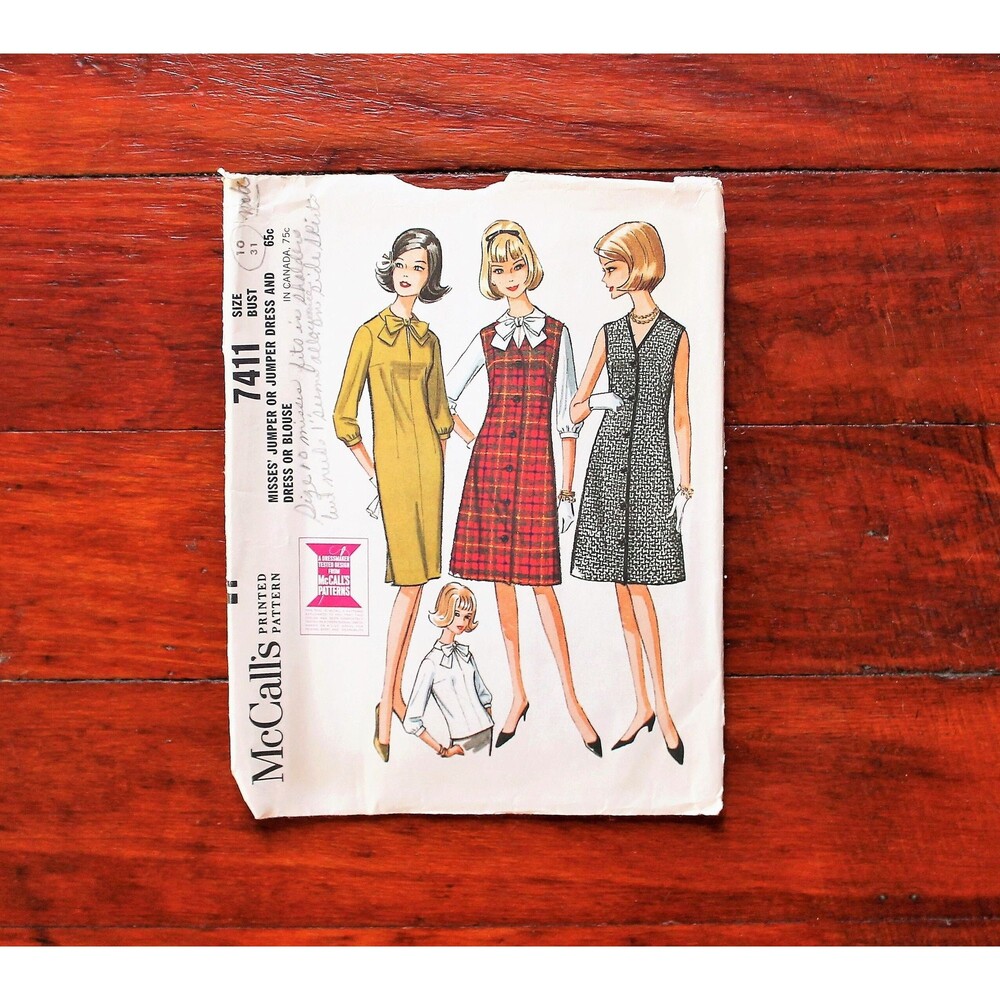 McCalls 7411 60s Vintage Sewing Pattern Mod Jumper Dress